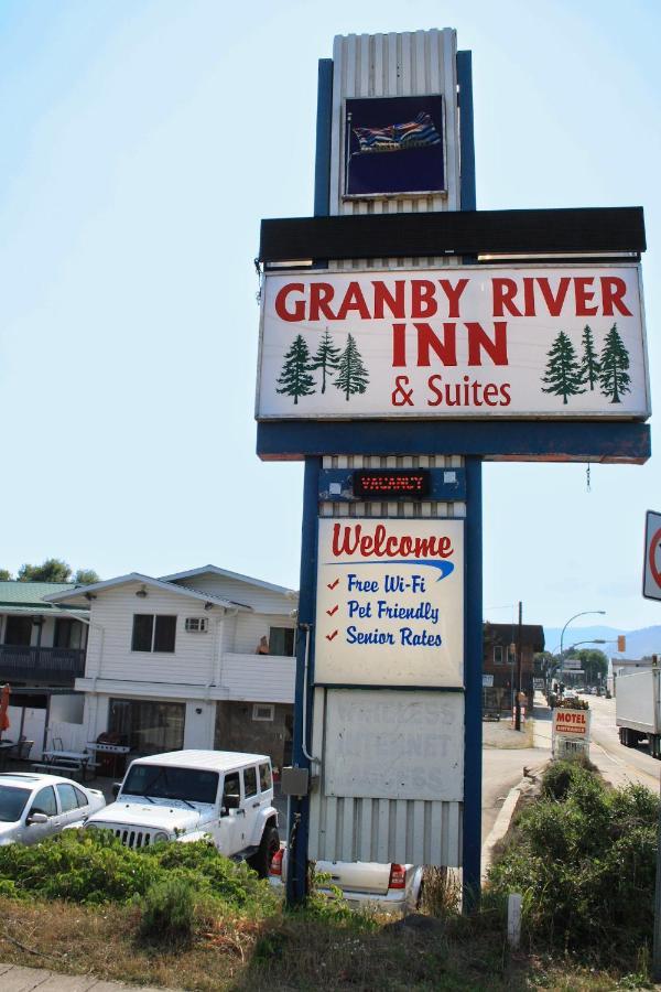 Granby River & Suites
