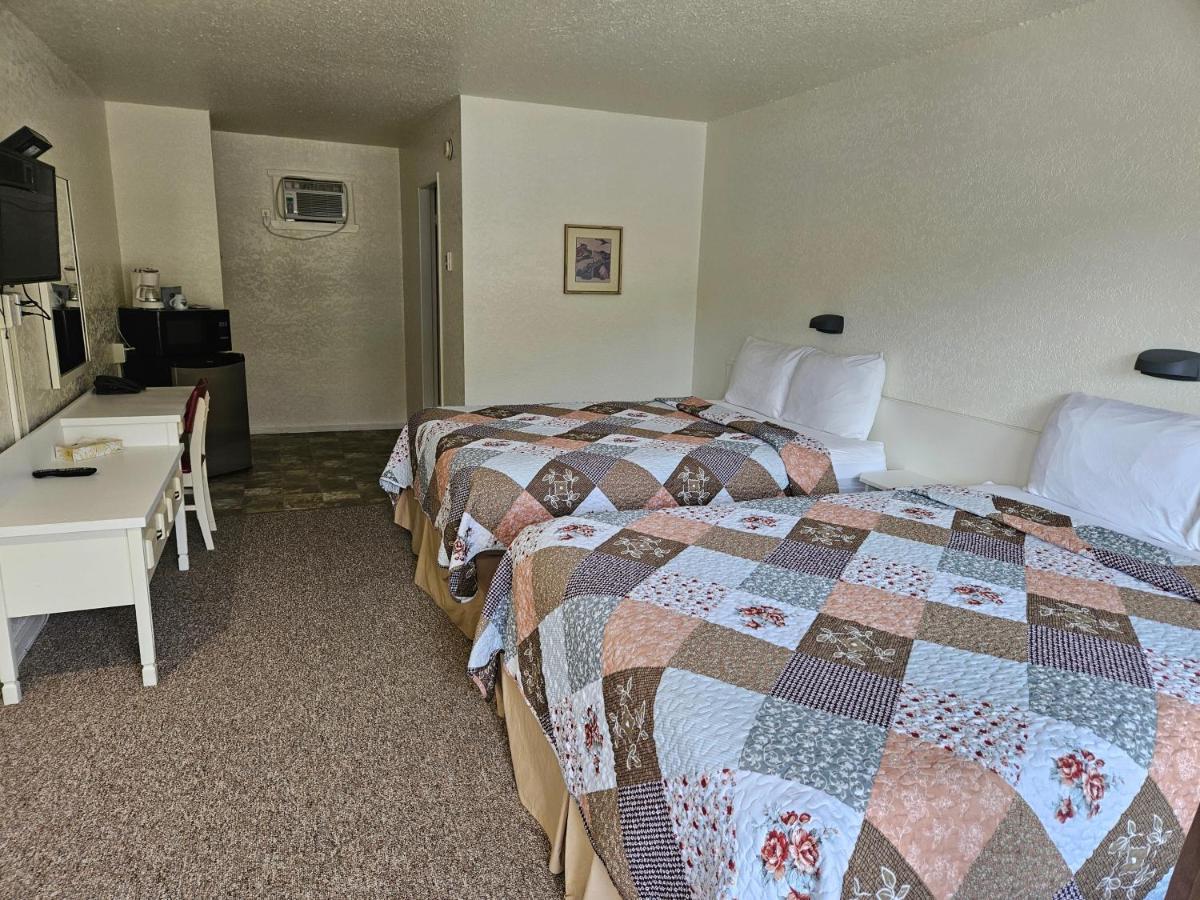 Granby River & Suites