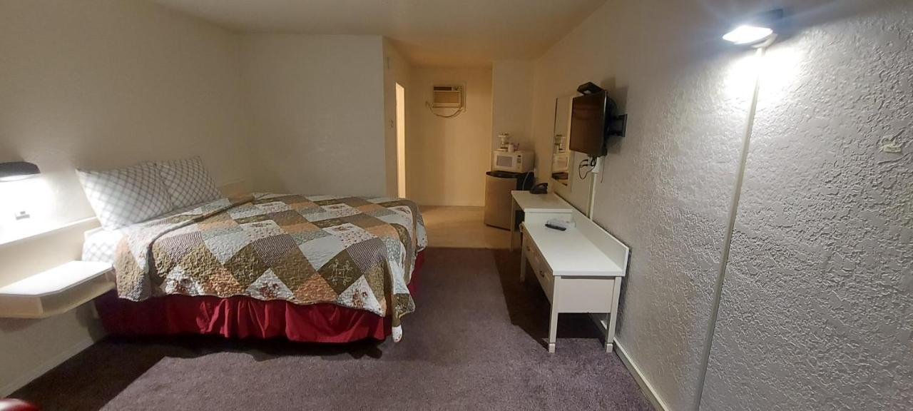 Granby River & Suites 5*